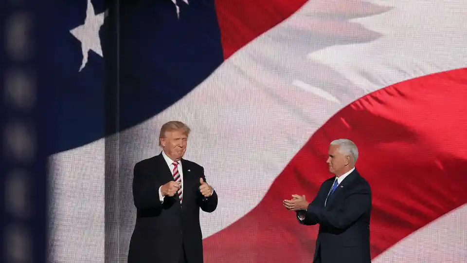 Donald Trump at election night in Florida with US flag backdrop