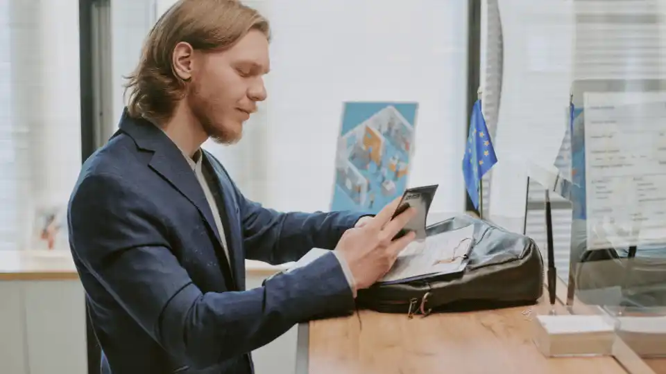 who qualifies for eb-1 visa myths vs reality guide