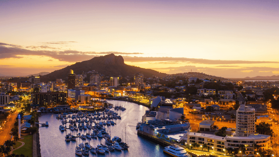 Migrate to Australia with a MARA-registered immigration firm